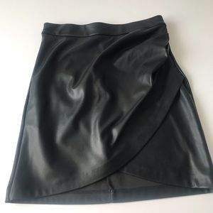 ✨Mini leather skirt ✨
